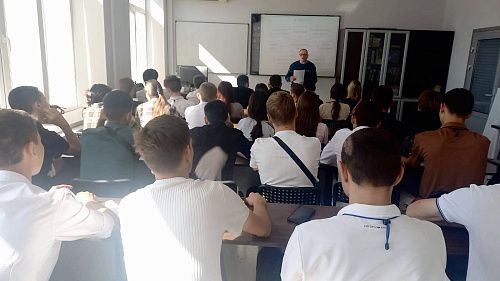 Соблюдать правила важно - лекции от психолога для первокурсников